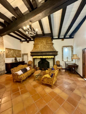 Maison du Roy / Royal Chambers